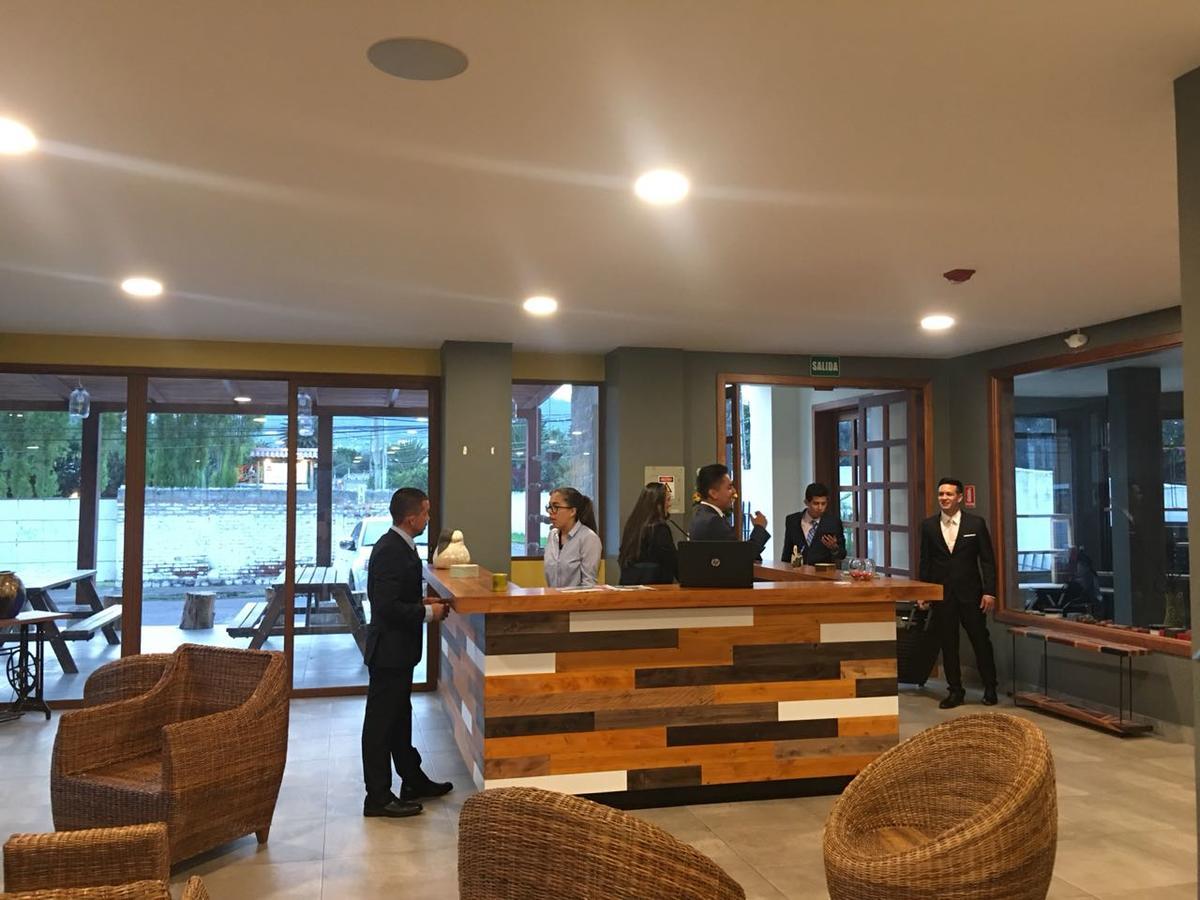Ilalo Garden Hotel&Restaurant Quito Exterior foto